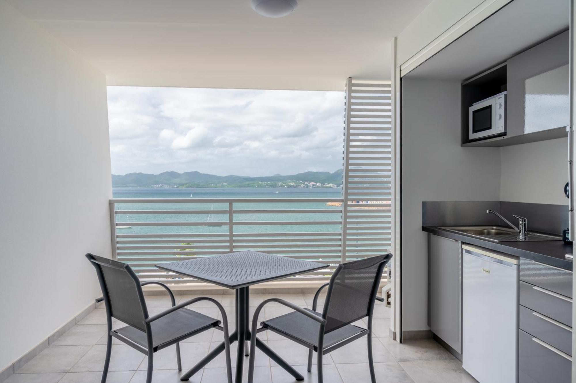 B&B Home Fort-De-France Marina エクステリア 写真