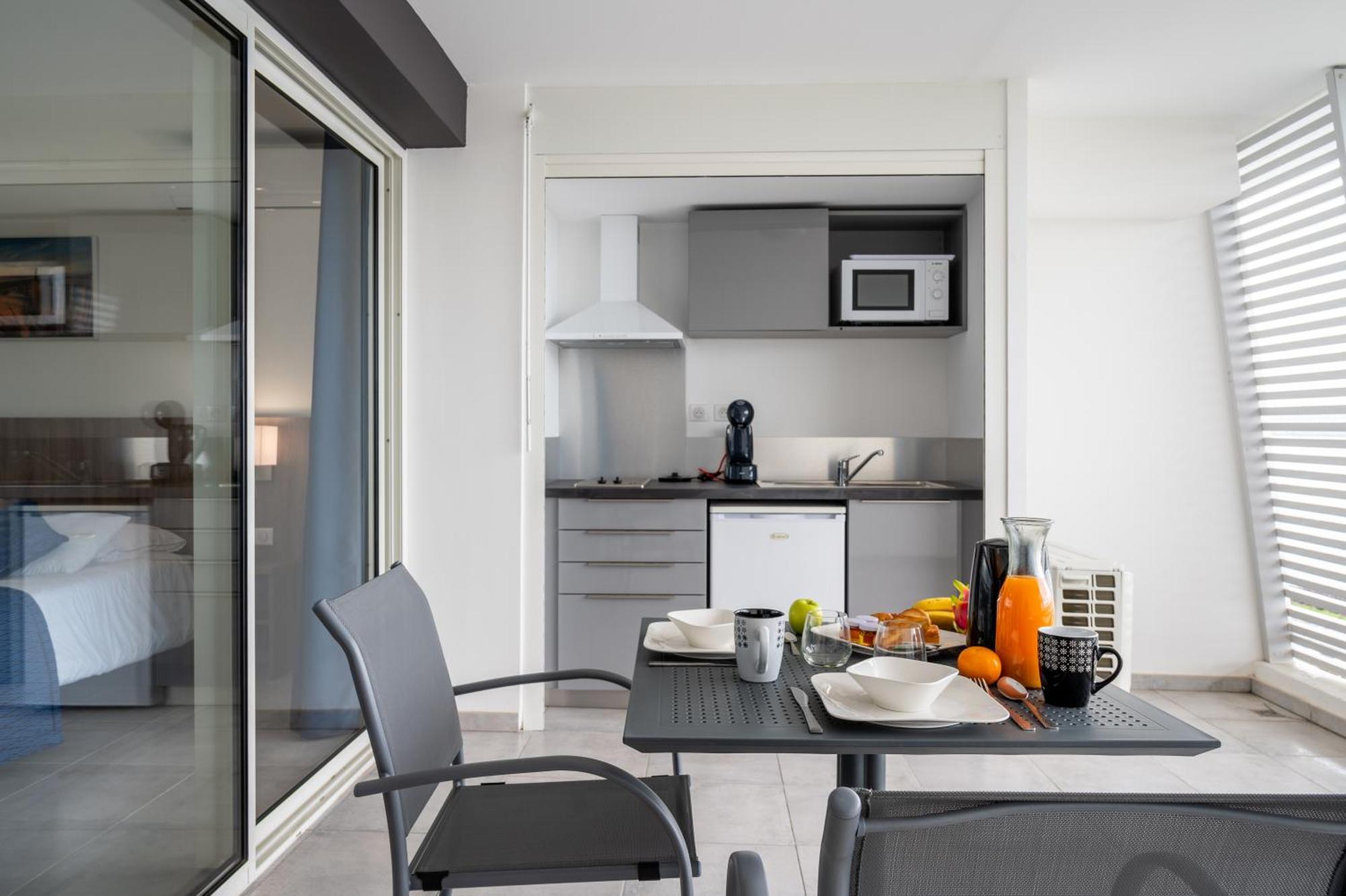 B&B Home Fort-De-France Marina エクステリア 写真